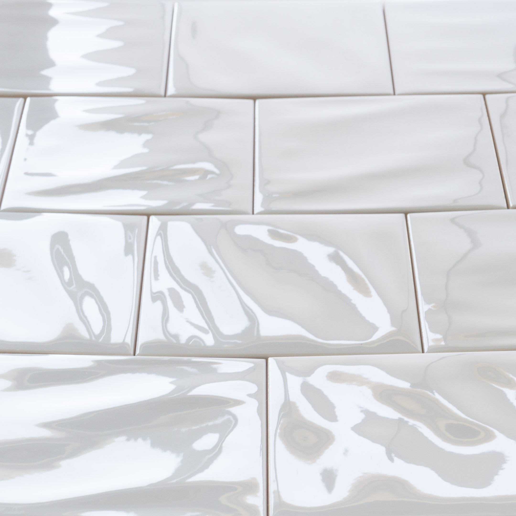 Stunning Textured Subway Tile For Apartments image